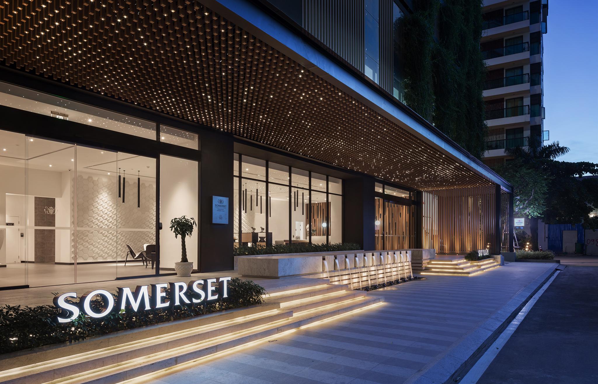 Somerset Norodom Phnom Penh Exterior photo